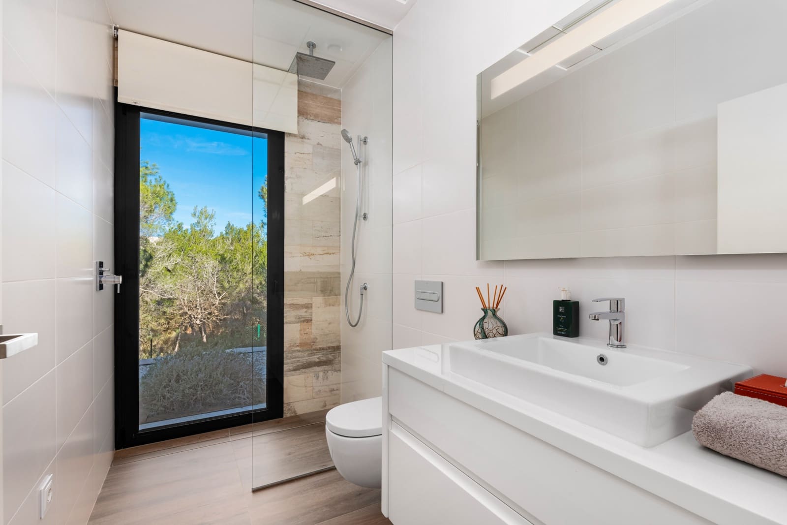 Chalet de 4 habitaciones en Las Colinas Golf en venta con piscina garaje - 799.000 € (Ref: 9254238)