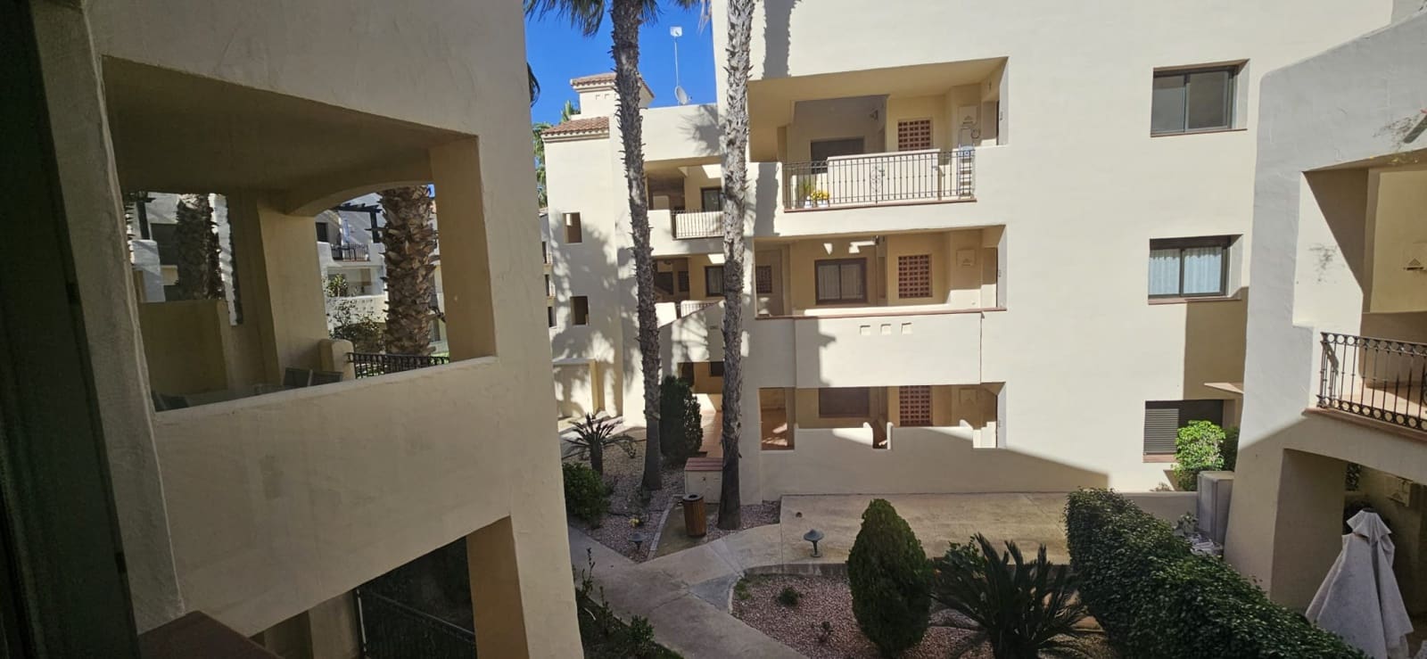 Apartamento de 2 habitaciones en Roda en venta con piscina - 159.900 € (Ref: 9297120)
