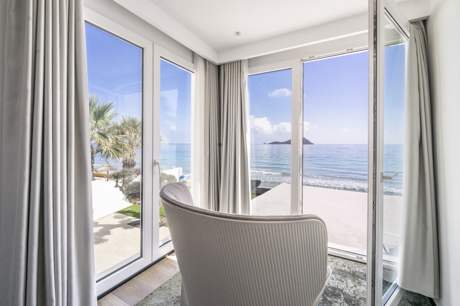 3 soveværelse Villa til salg i La Manga del Mar Menor med garage - € 1.650.000 (Ref: 9378373)