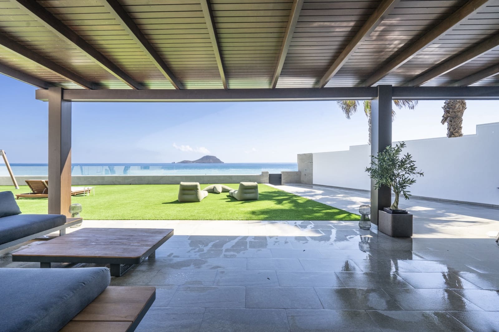 3 soveværelse Villa til salg i La Manga del Mar Menor med garage - € 1.650.000 (Ref: 9378373)