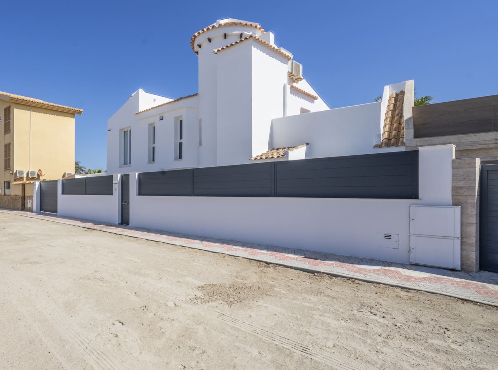 3 soveværelse Villa til salg i La Manga del Mar Menor med garage - € 1.650.000 (Ref: 9378373)