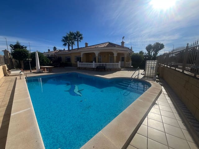 4 soveværelse Villa til salg i Gea y Truyols, Murcia by med swimmingpool garage - € 310.000 (Ref: 9392036)