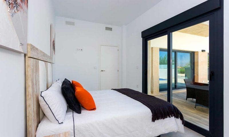 3 sovrum Villa till salu i Daya Nueva - 365 000 € (Ref: 9467849)