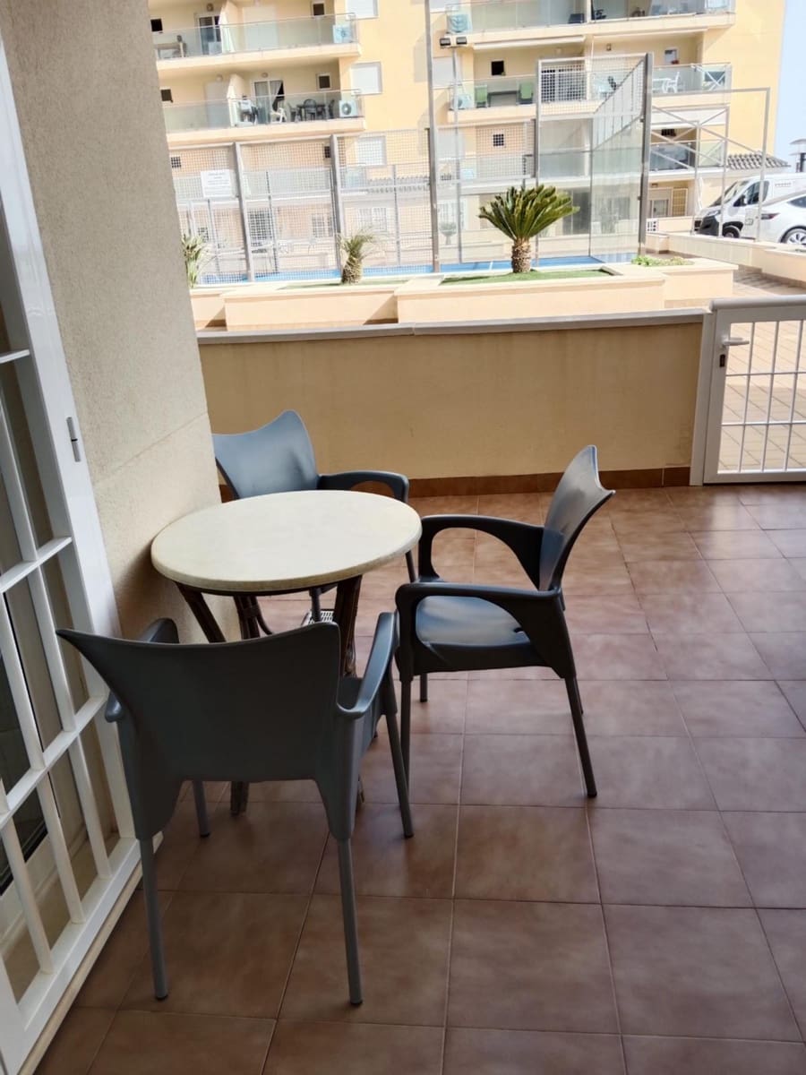 Apartamento de 2 habitaciones en La Manga del Mar Menor en venta con garaje - 225.000 € (Ref: 9751432)