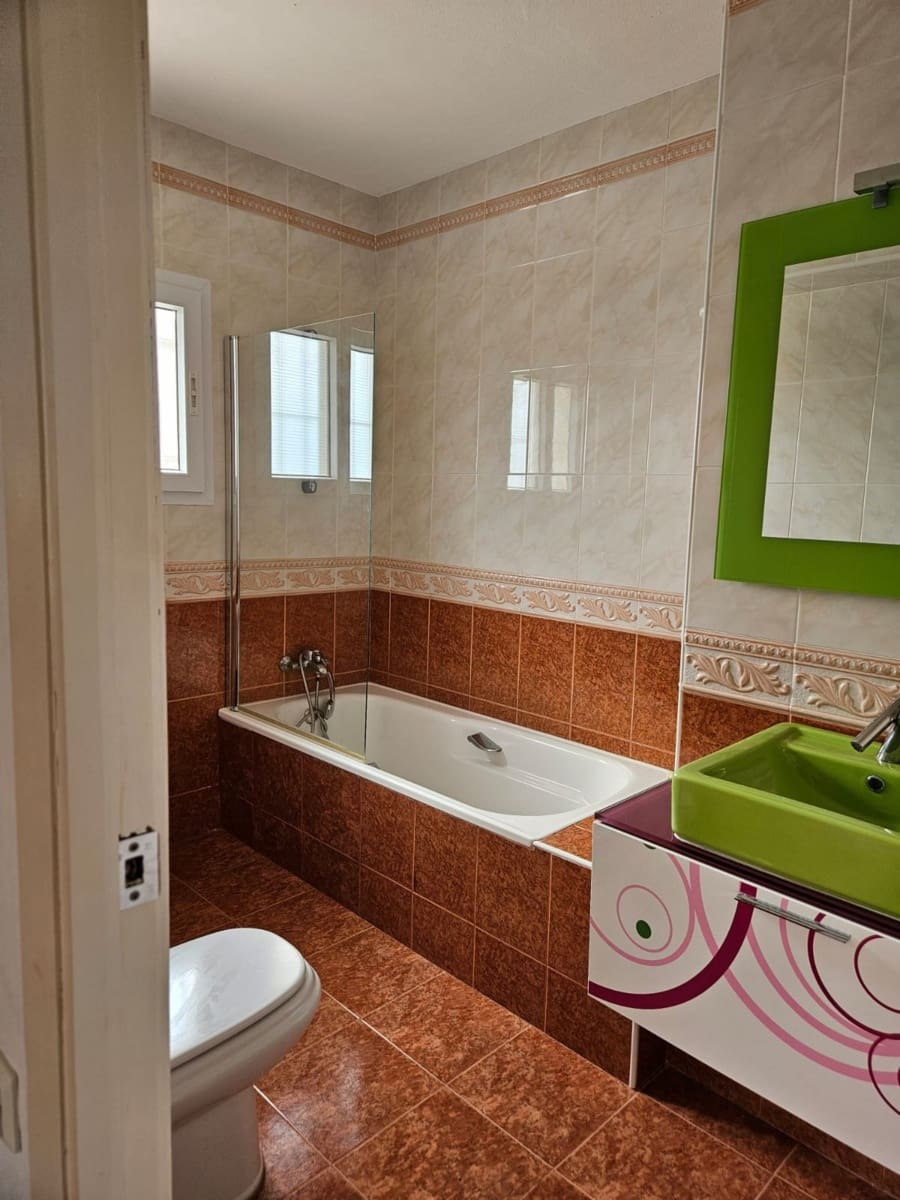 6 chambre Villa/Maison à vendre à La Manga del Mar Menor avec garage - 859 000 € (Ref: 9777346)