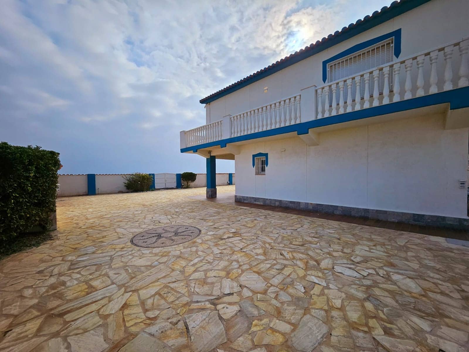 6 chambre Villa/Maison à vendre à La Manga del Mar Menor avec garage - 859 000 € (Ref: 9777346)