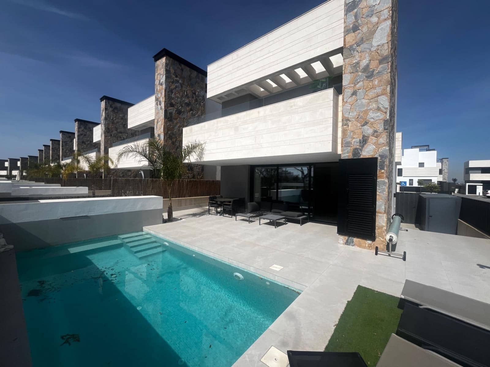 4 sypialnia Willa na sprzedaż w Torre-Pacheco z basenem garażem - 650 000 € (Ref: 9793757)