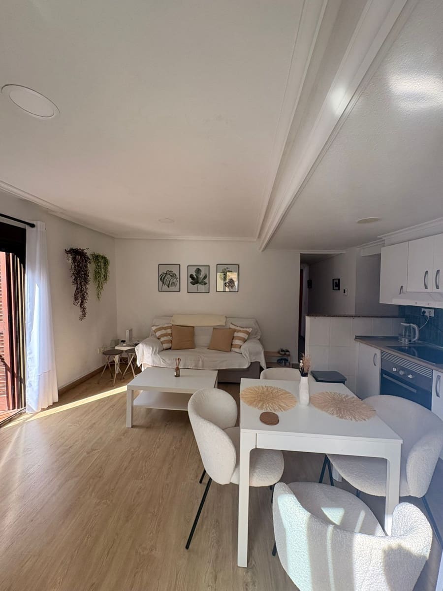 2 bedroom Apartment for sale in Cartagena with garage - € 150,000 (Ref: 9807409)