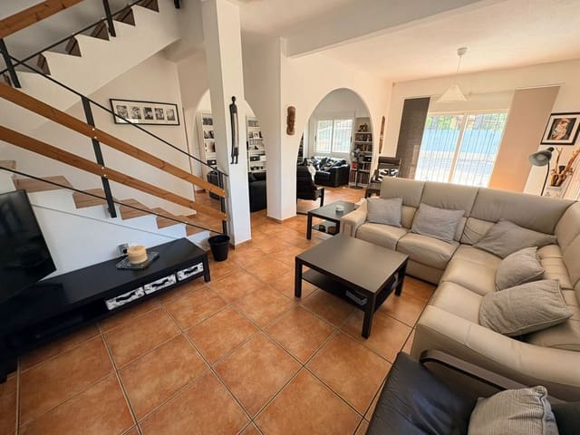 4 camera da letto Villa in vendita in Cañada de San Pedro, Murcia città con piscina garage - 380.000 € (Rif: 9880336)