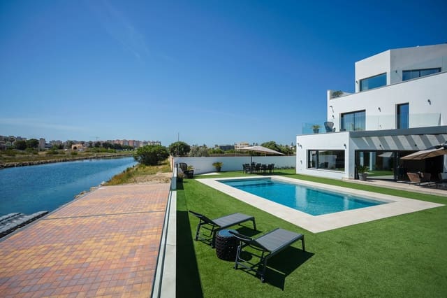 4 chambre Villa/Maison à vendre à La Manga del Mar Menor avec garage - 2 150 000 € (Ref: 9909809)