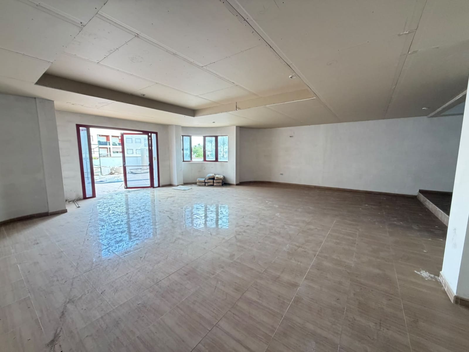 1 makuuhuone Huoneisto myytävänä paikassa Los Alcazares mukana uima-altaan - 112 000 € (Ref: 9984188)