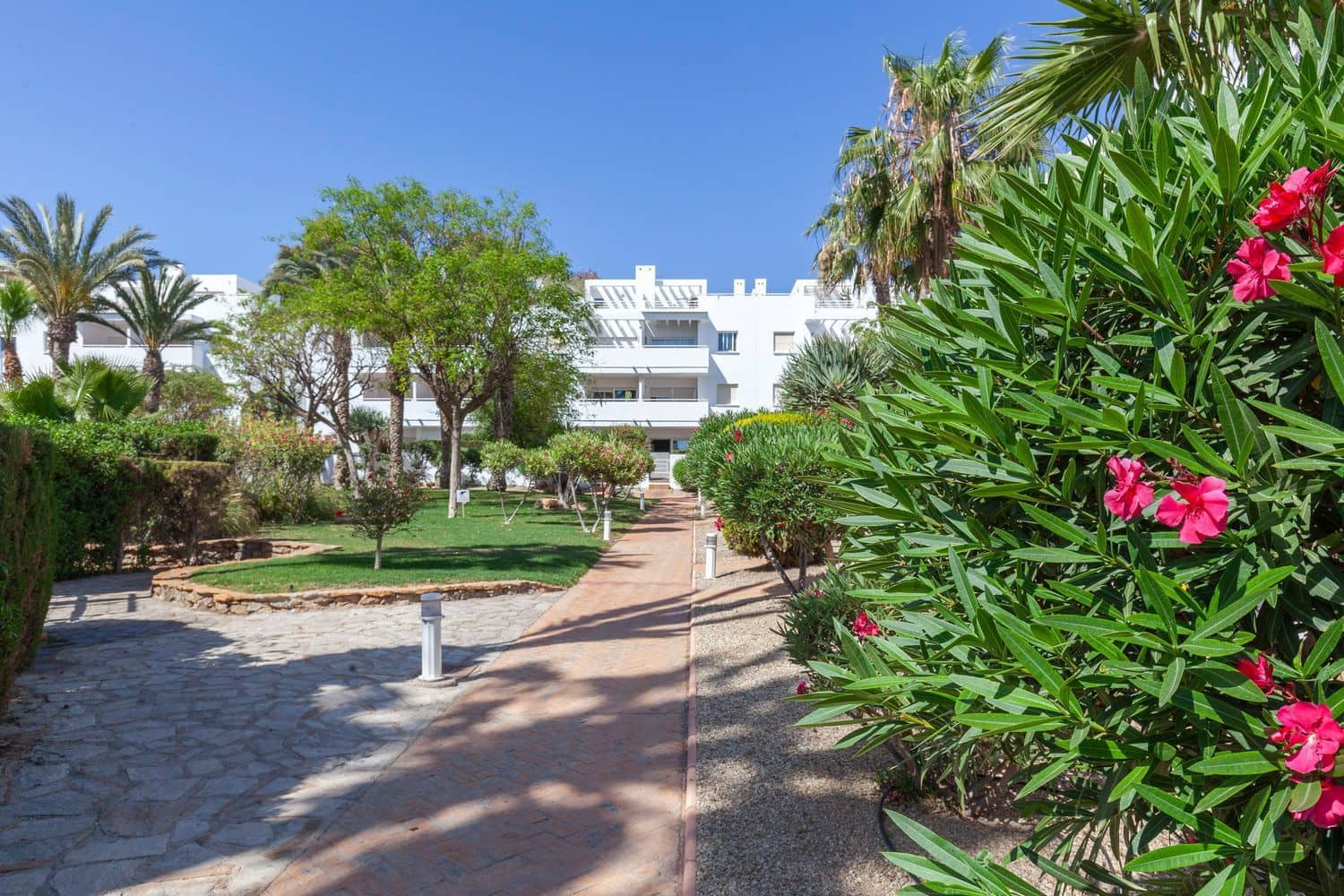 1 soverom Leilighet til salgs i Puerto del Rey med svømmebasseng garasje - € 224 900 (Ref: 10016927)