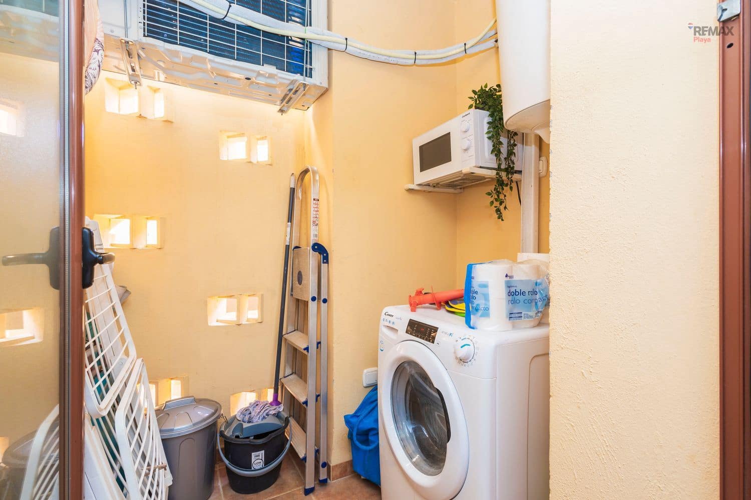 Apartamento de 2 habitaciones en Vera en alquiler con piscina garaje - 750 € (Ref: 10088799)