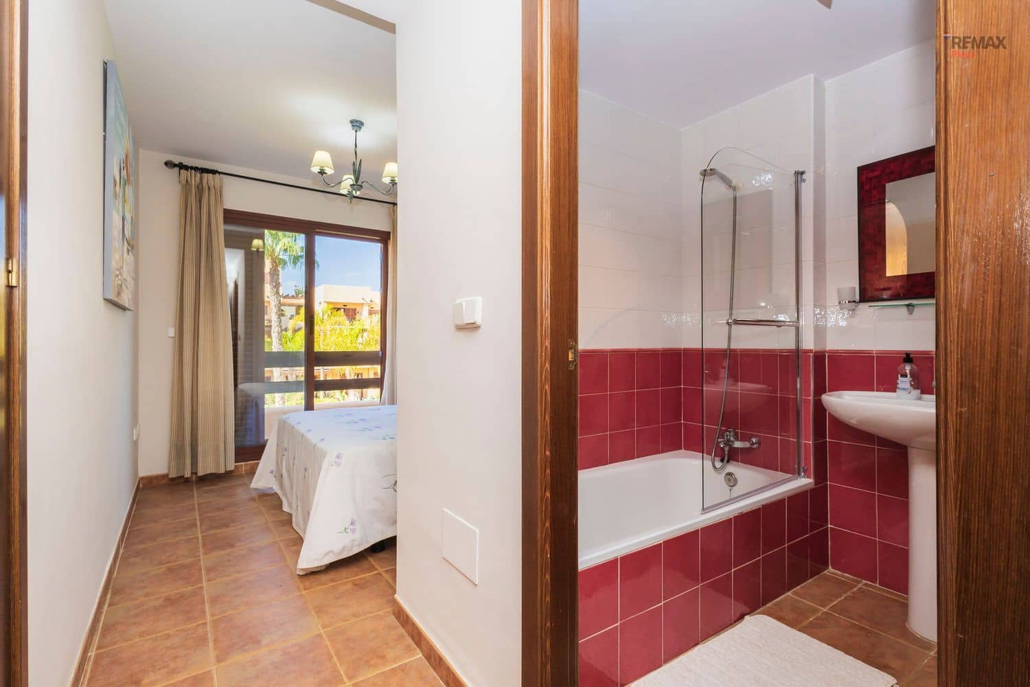 Apartamento de 2 habitaciones en Vera en alquiler con piscina garaje - 750 € (Ref: 10088799)