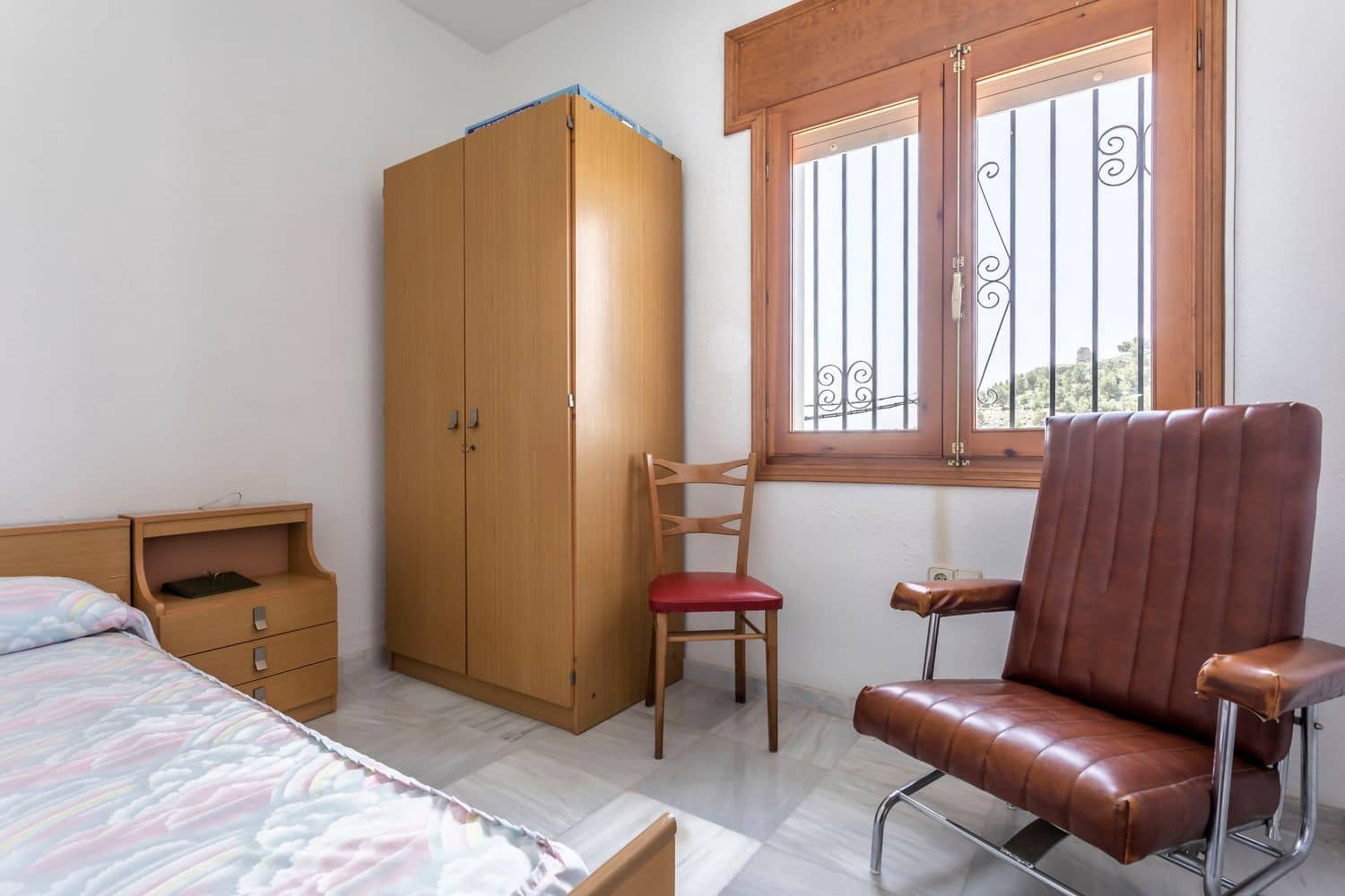 5 soverom Villa til salgs i Oria med garasje - € 158 000 (Ref: 7701579)