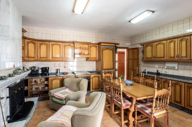 5 soverom Villa til salgs i Oria med garasje - € 158 000 (Ref: 7701579)