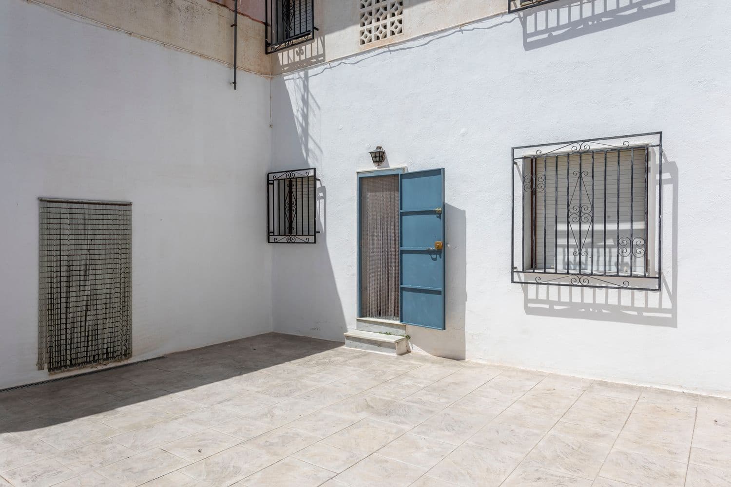 5 soverom Villa til salgs i Oria med garasje - € 158 000 (Ref: 7701579)