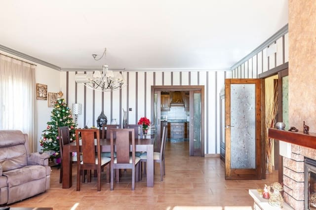4 soveværelse Villa til salg i Vera Ciudad, Vera med garage - € 580.000 (Ref: 7993979)