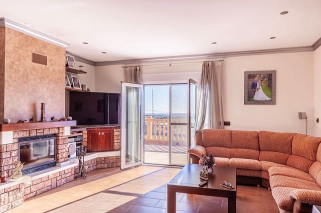 4 soveværelse Villa til salg i Vera Ciudad, Vera med garage - € 580.000 (Ref: 7993979)