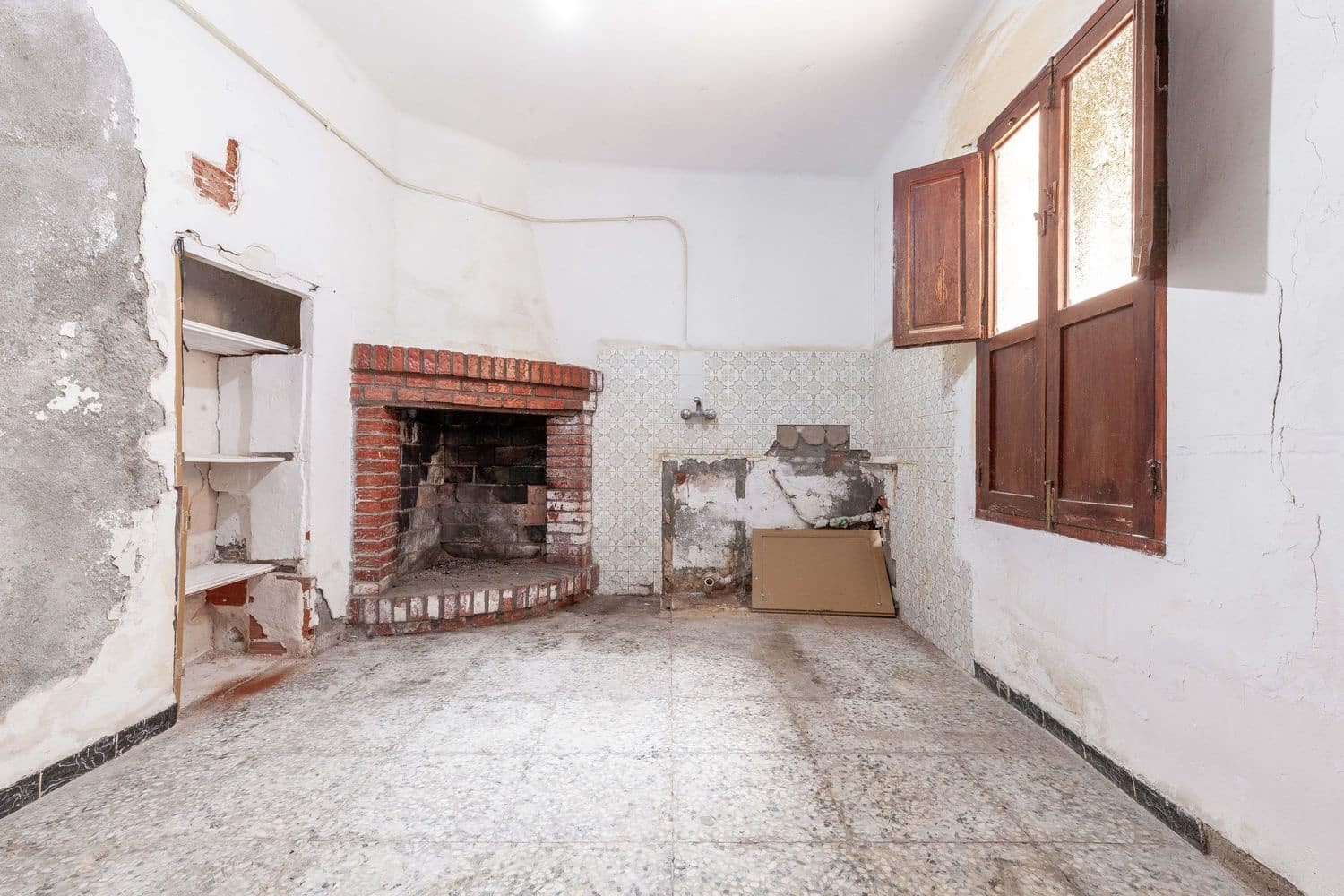 7 soveværelse Finca/Landehus til salg i Arboleas med garage - € 67.000 (Ref: 8387778)