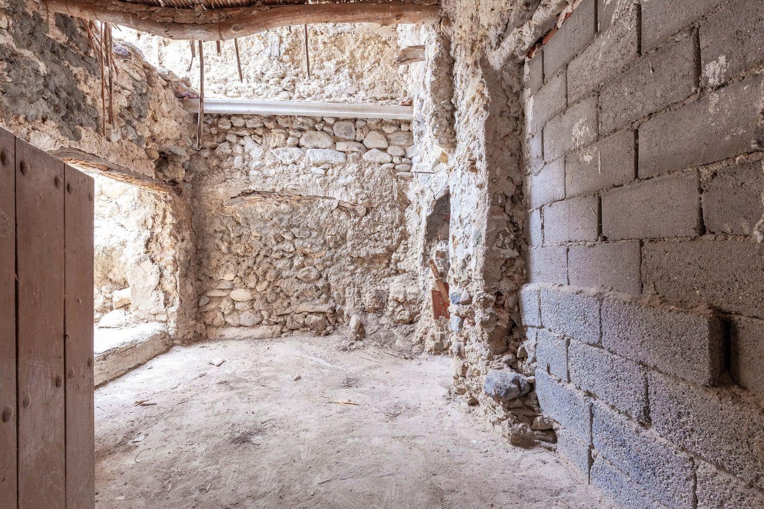 7 soveværelse Finca/Landehus til salg i Arboleas med garage - € 67.000 (Ref: 8387778)