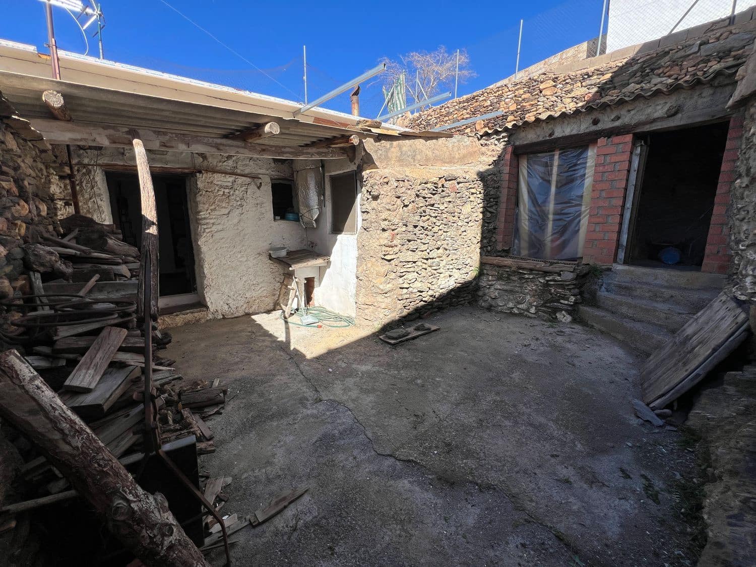 1 soveværelse Byhus til salg i Dolar - € 49.000 (Ref: 8404519)