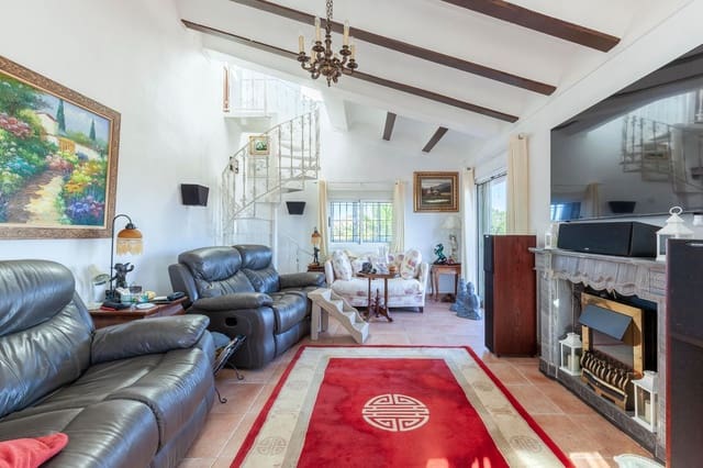 4 chambre Finca/Maison de Campagne à vendre à Vera Ciudad, Vera avec piscine garage - 395 000 € (Ref: 8561048)