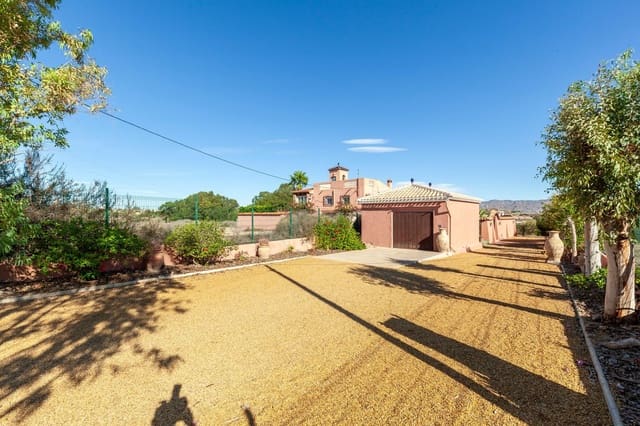 4 chambre Finca/Maison de Campagne à vendre à Vera Ciudad, Vera avec piscine garage - 395 000 € (Ref: 8561048)