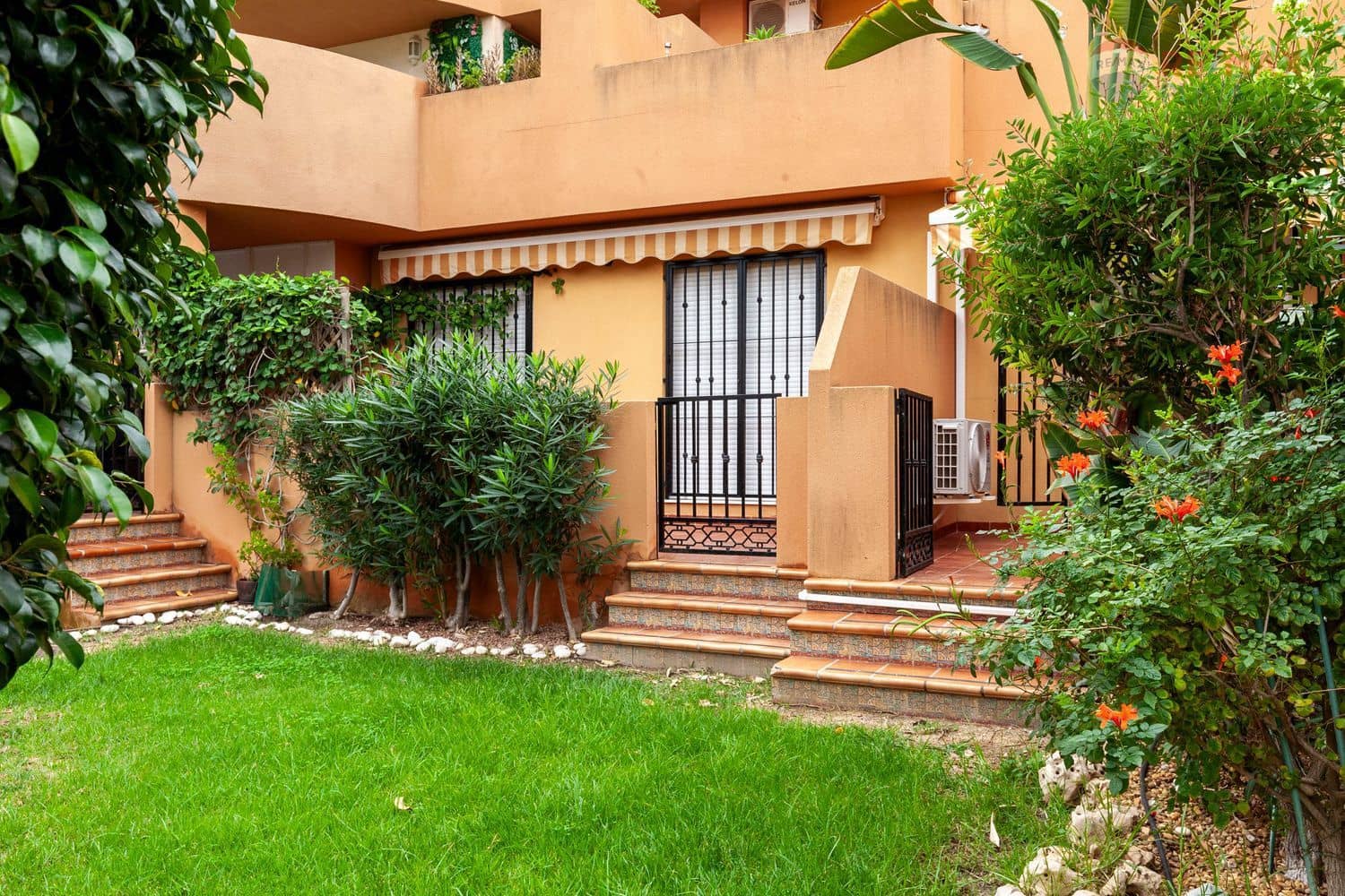 1 Zimmer Apartment zu vermieten in Vera mit Pool Garage - 650 € (Ref: 8644555)