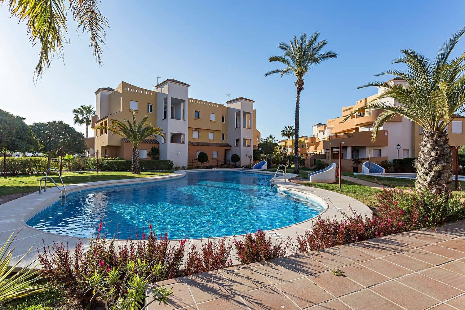 1 Zimmer Apartment zu vermieten in Vera mit Pool Garage - 650 € (Ref: 8644555)