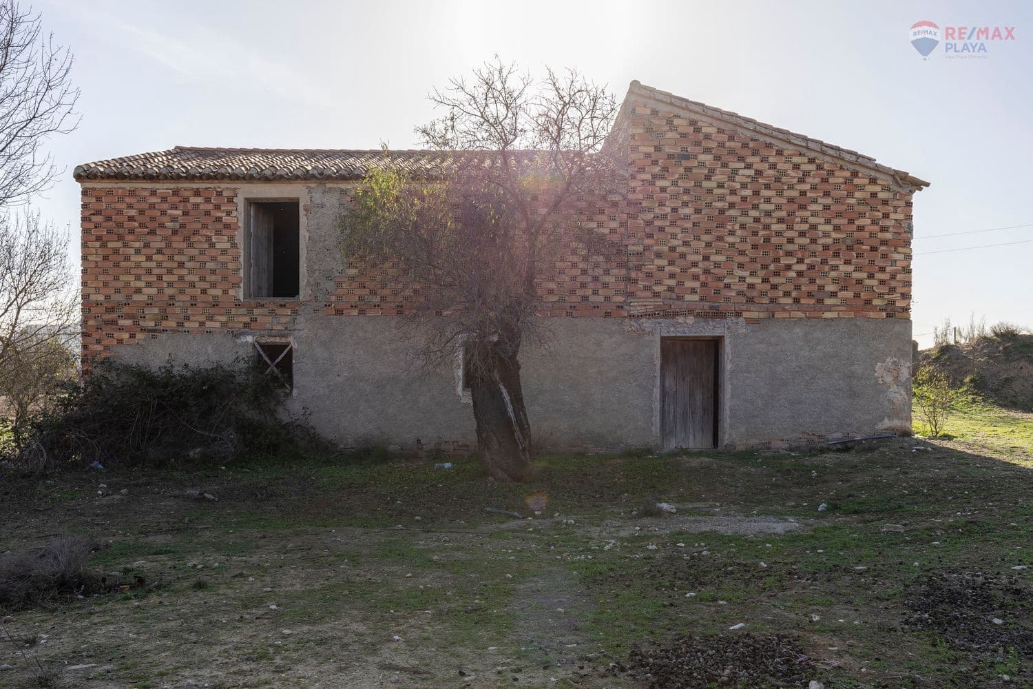 6 sypialnia Finka/Dom wiejski na sprzedaż w Chirivel z garażem - 99 900 € (Ref: 8682084)