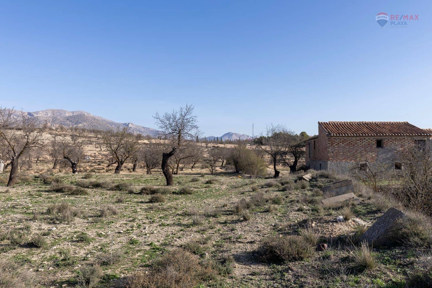 6 sypialnia Finka/Dom wiejski na sprzedaż w Chirivel z garażem - 99 900 € (Ref: 8682084)