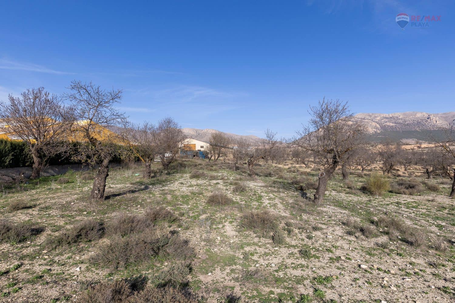 6 sypialnia Finka/Dom wiejski na sprzedaż w Chirivel z garażem - 99 900 € (Ref: 8682084)