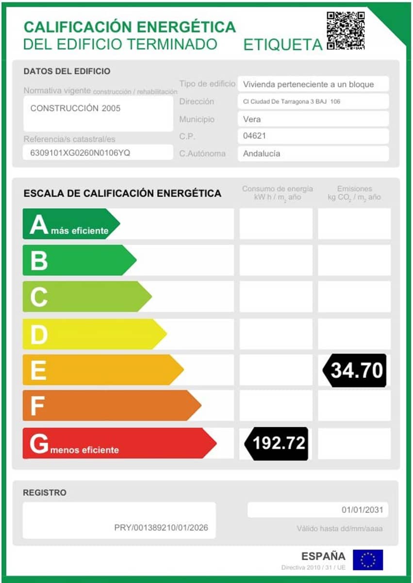 Apartamento de 1 habitación en Vera en venta con piscina garaje - 130.000 € (Ref: 8737211)