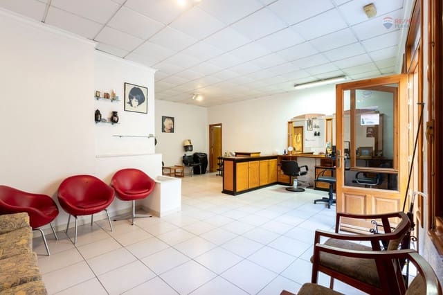 Företag till salu i Vera Ciudad, Vera - 100 000 € (Ref: 8764635)