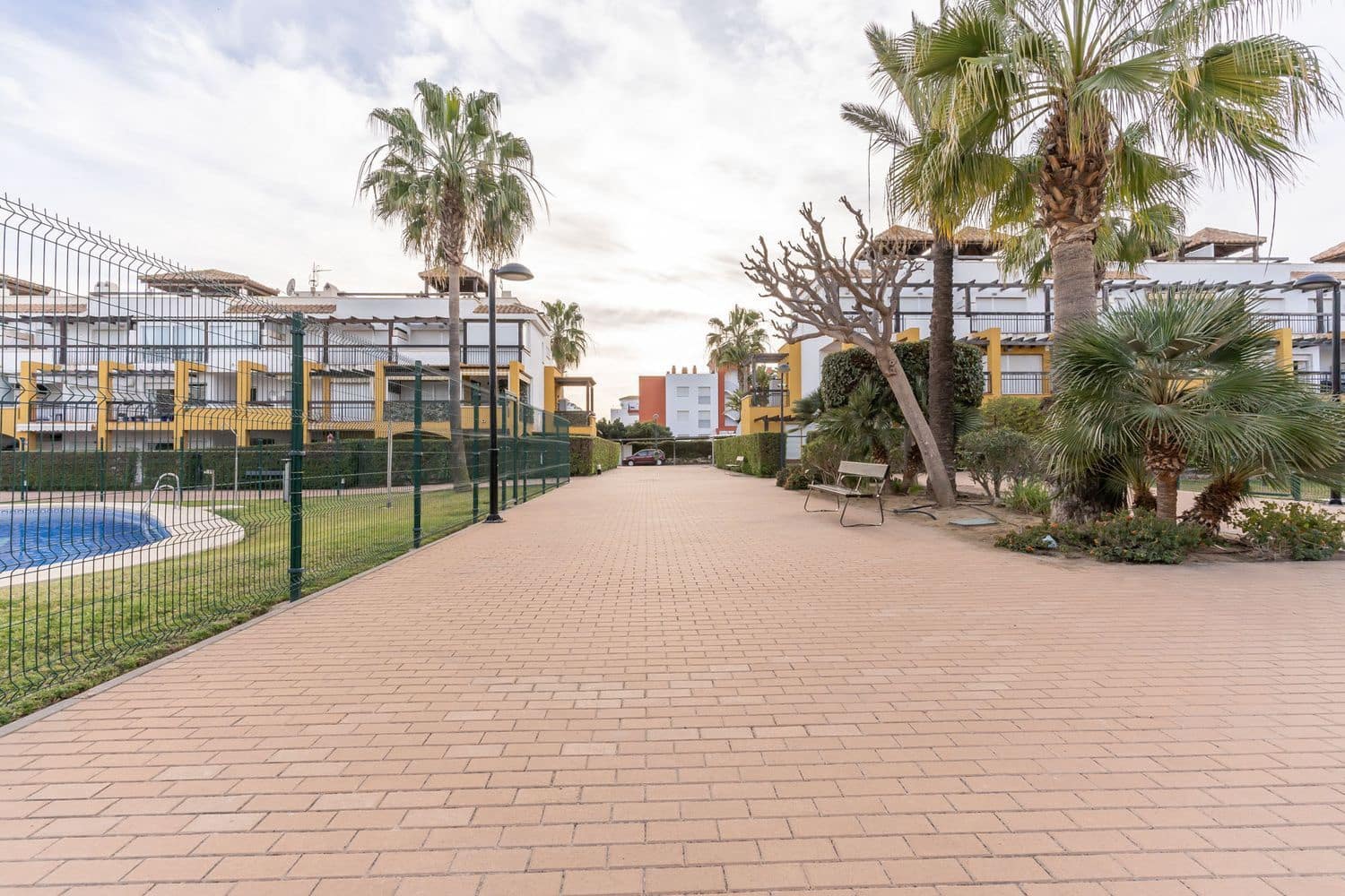 Appartement de 2 chambres à louer à Vera avec piscine garage - 670 € (Ref: 8769864)