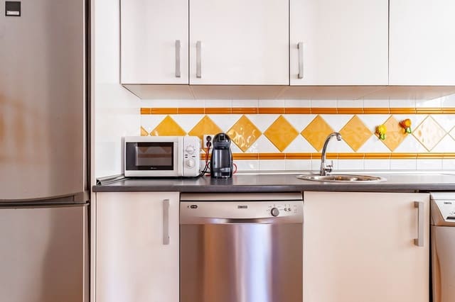 Apartamento de 2 habitaciones en Puerto Vera - Las Salinas, Vera en alquiler con piscina garaje - 800 € (Ref: 8816979)