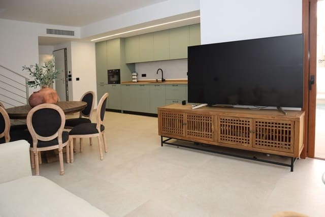 3 soveværelse Villa til salg i Cuevas del Almanzora med swimmingpool garage - € 320.000 (Ref: 8854437)