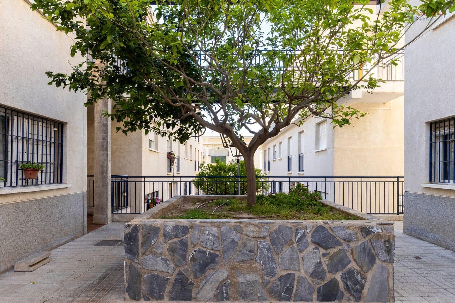 3 soverom Leilighet til salgs i Vera med garasje - € 140 000 (Ref: 8952483)