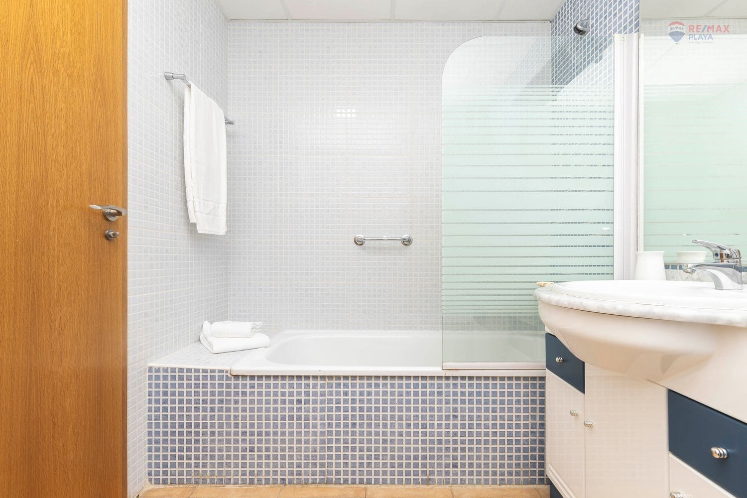 2 bedroom Apartment for sale in Aguilas with pool garage - € 95,000 (Ref: 9006681)