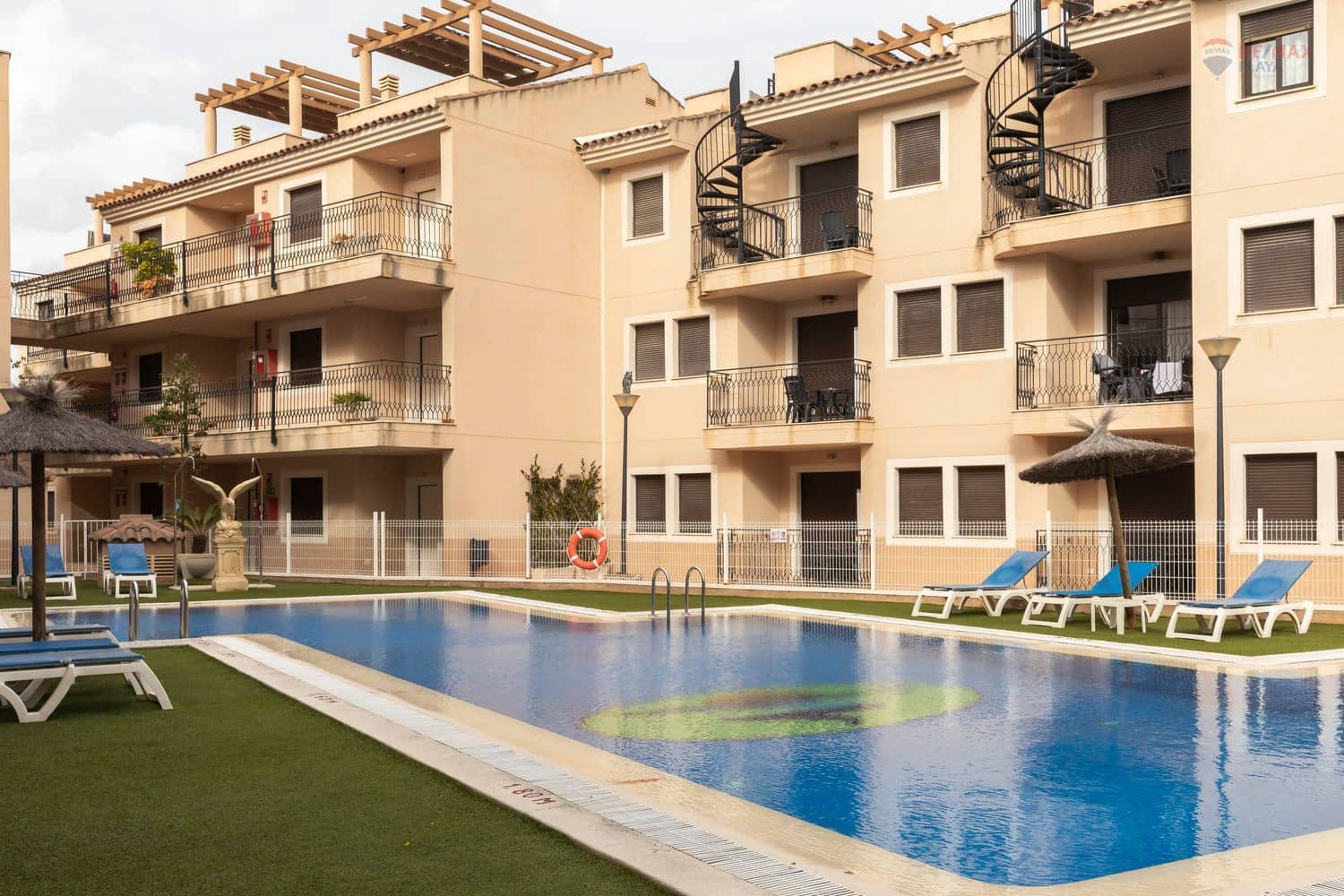 2 bedroom Apartment for sale in Aguilas with pool garage - € 95,000 (Ref: 9006681)