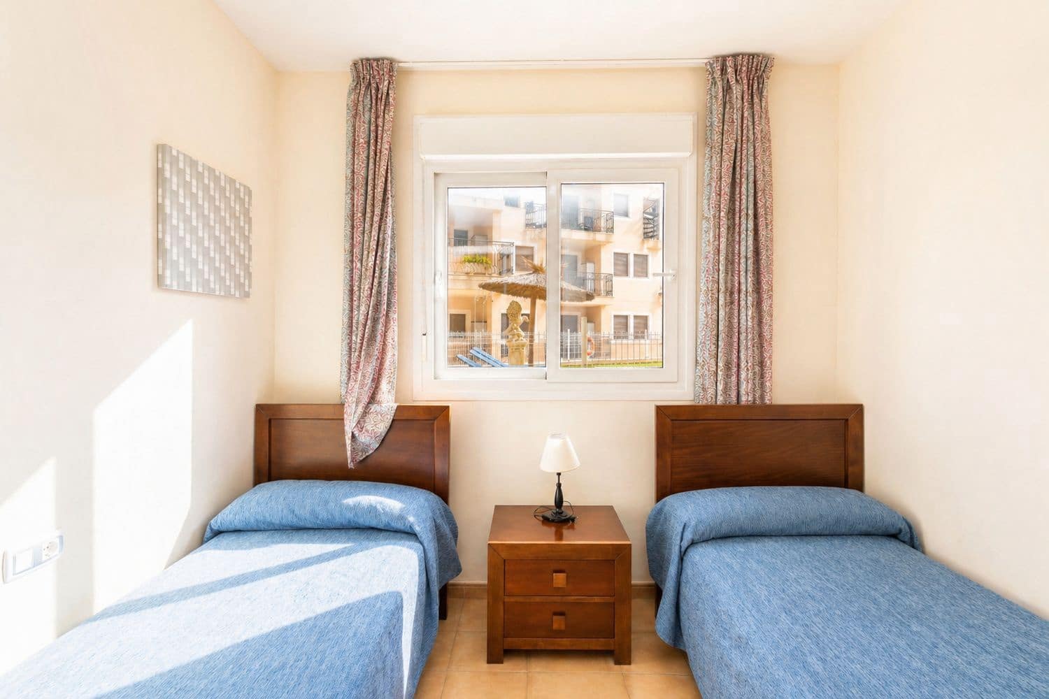 Apartamento de 2 habitaciones en Los Collados en venta con piscina garaje - 110.000 € (Ref: 9006681)