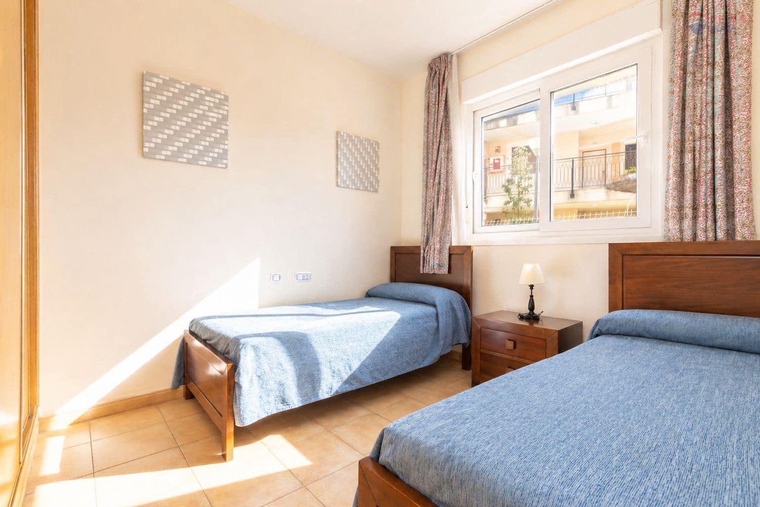 Apartamento de 2 habitaciones en Los Collados en venta con piscina garaje - 110.000 € (Ref: 9006681)