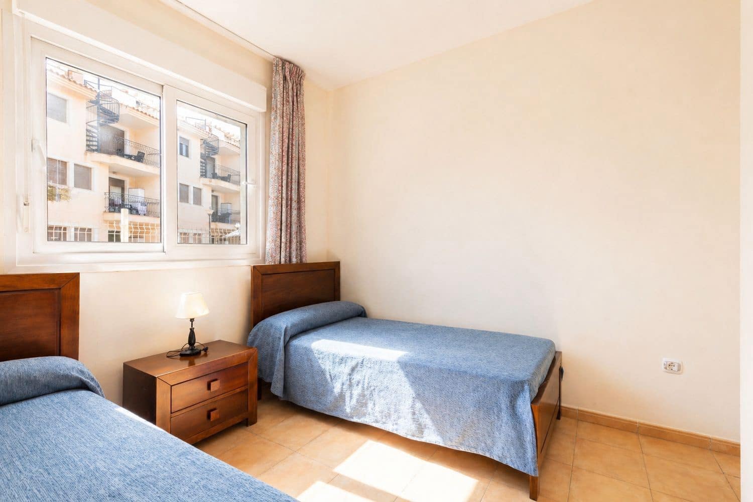 Apartamento de 2 habitaciones en Los Collados en venta con piscina garaje - 110.000 € (Ref: 9006681)