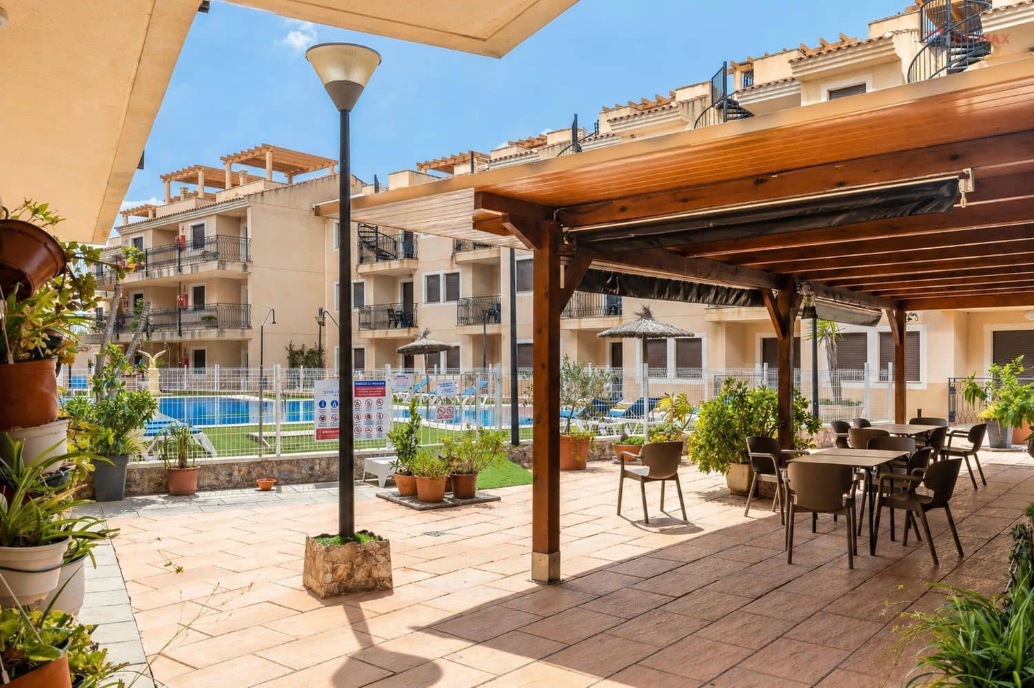 Apartamento de 2 habitaciones en Los Collados en venta con piscina garaje - 110.000 € (Ref: 9006681)