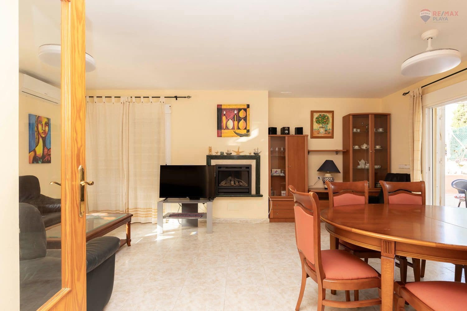 5 soverom Villa til salgs i Vera med garasje - € 498 000 (Ref: 9124415)