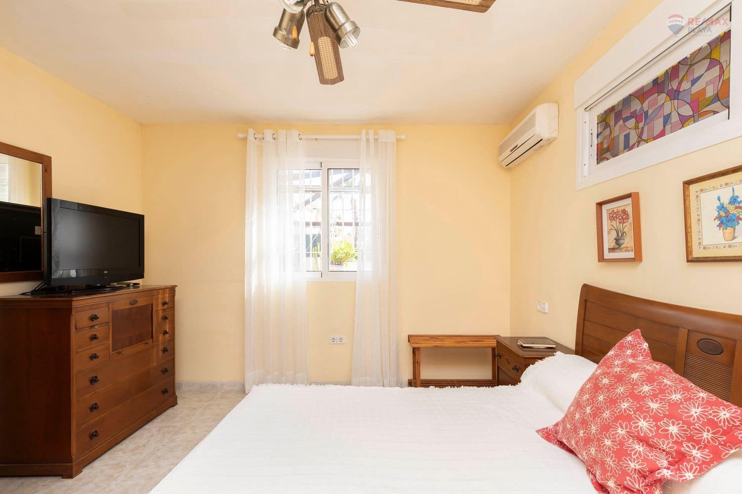 5 soverom Villa til salgs i Vera med garasje - € 498 000 (Ref: 9124415)