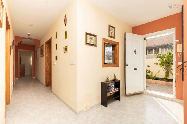 5 Zimmer Villa zu verkaufen in Vera Playa Naturista, Vera mit Garage - 498.000 € (Ref: 9124415)