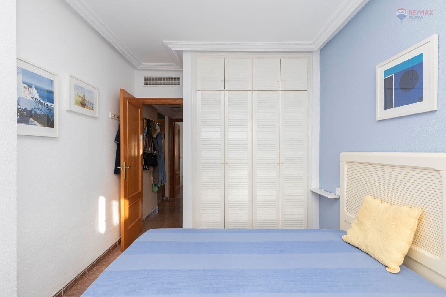 2 soveværelse Lejlighed til salg i Puerto del Rey med swimmingpool garage - € 215.000 (Ref: 9143764)