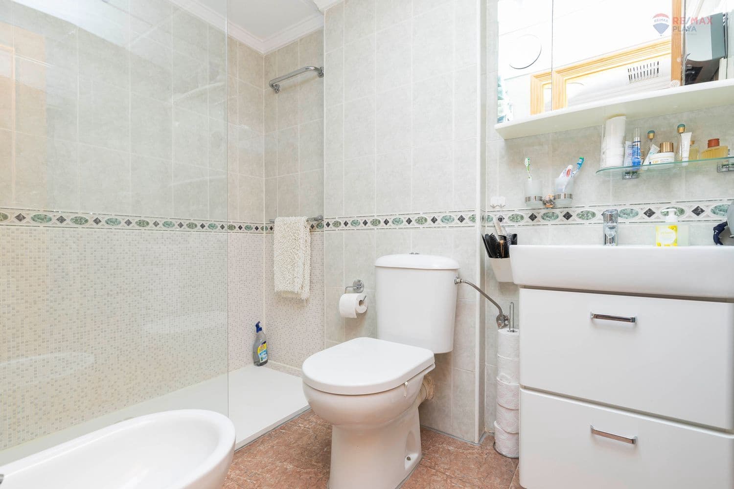 2 soveværelse Lejlighed til salg i Puerto del Rey med swimmingpool garage - € 215.000 (Ref: 9143764)